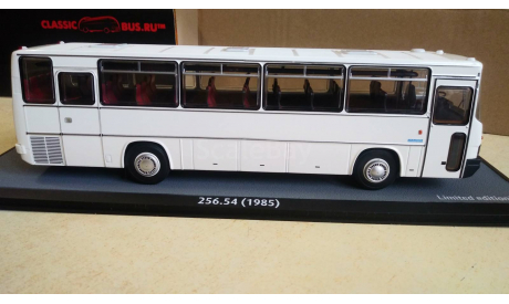 Ikarus 256.54, цвет: белый, масштабная модель, Classicbus, scale43