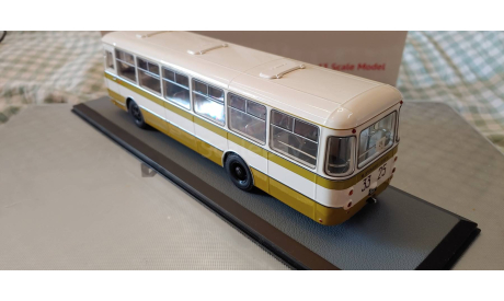 ЛиАЗ-677М лаймово-белый, масштабная модель, Demprice/ClassicBus, scale43
