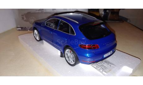 Porsche Macan Turbo 2014 синий металлик, масштабная модель, Minichamps, scale18