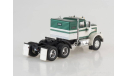 Diamond Reo Truck, white/metallic-dark green solo tractor, масштабная модель, Neo Scale Models, scale43