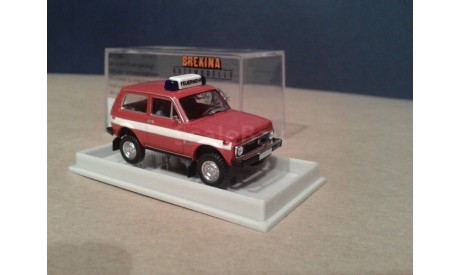 Lada Niva (ВАЗ 2121 Нива) Feuerwehr DDR (ГДР), масштабная модель, 1:87, 1/87, Brekina