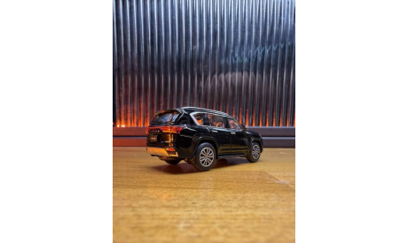 Lexus LX 600 2021 (черный), масштабная модель, scale64