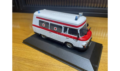 BARKAS B1000 SMH-3 ’Ambulance’ 1970, масштабная модель, Atlas, scale43