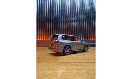 Lexus LX570 (2016), масштабная модель, scale64
