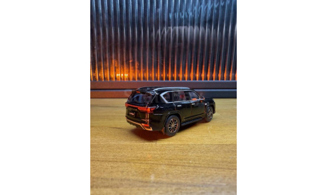 LEXUS LX600 F Sport, масштабная модель, scale64