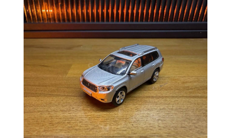 TOYOTA Highlander (XU40) 2008, масштабная модель, scale64