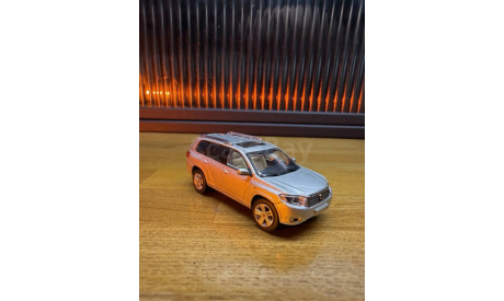 TOYOTA Highlander (XU40) 2008, масштабная модель, scale64