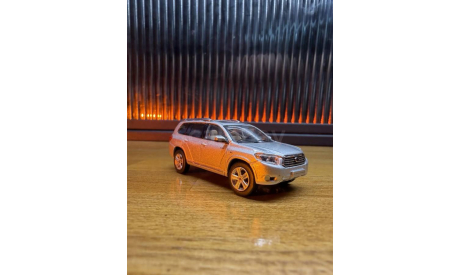 TOYOTA Highlander (XU40) 2008, масштабная модель, scale64