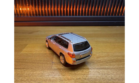 TOYOTA Highlander (XU40) 2008, масштабная модель, scale64