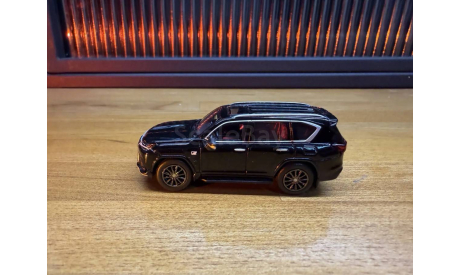 LEXUS LX600 F Sport, масштабная модель, scale64
