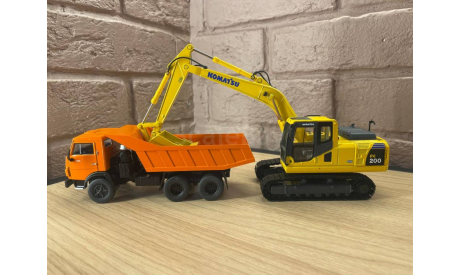 Эксковатор KOMATSU PC200-8MO, масштабная модель трактора, die-cast models, scale43