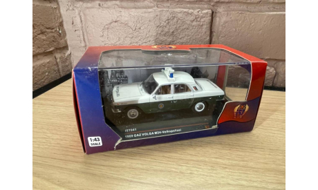 GAZ Volga M24 - Volkspolizel 1969, масштабная модель, IST Models, scale43, ГАЗ