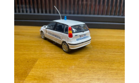 Fiat Punto SX ’Жандармерия Сан-Марино’  1999, журнальная серия Полицейские машины мира (DeAgostini), Полицейские машины мира, Deagostini, scale43