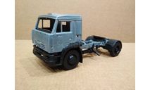 Частично собранная модель КамАЗ-5460, сборная модель автомобиля, AVD Models, scale43