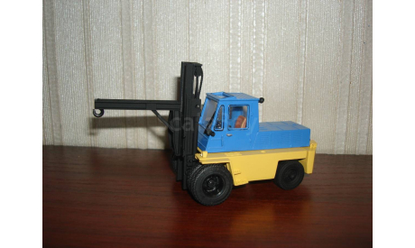 Автопогрузчик АП-4014, масштабная модель, AVD MODELS, scale43