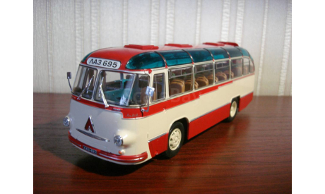 LAZ-695 city bus, масштабная модель, ULTRA Models, scale43