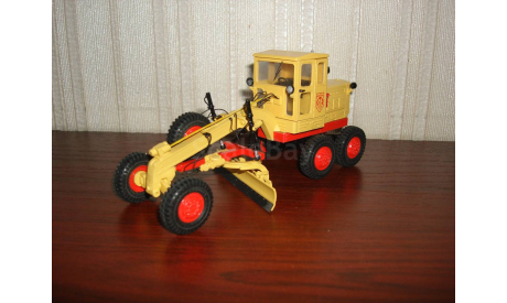 Автогрейдер Д-598, масштабная модель, UMI, scale43