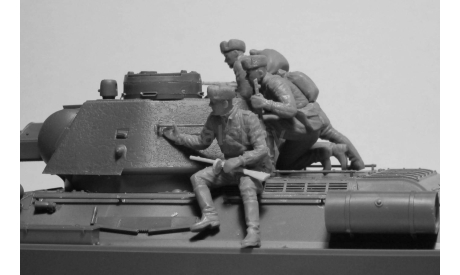 ICM 35368 T-34-76 with Soviet Tank Riders 1/35, сборные модели бронетехники, танков, бтт, scale35