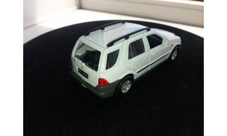 Mercedes - Benz ML 320, масштабная модель, Mercedes-Benz, Welly, scale43