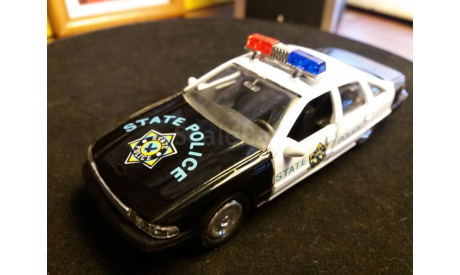 Chevrolet Caprice ’Police’, масштабная модель, Welly, 1:43, 1/43
