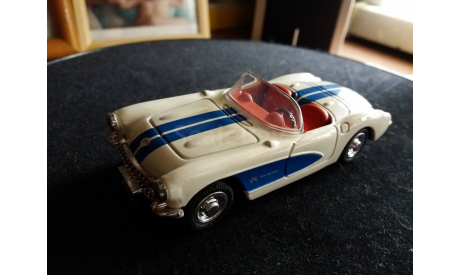 Chevrolet - Corvette Cabrio 1957, масштабная модель, NewRay, scale43