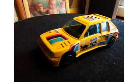 Peugeot - 205 Turbo 16 Rally, масштабная модель, BBurago, scale43