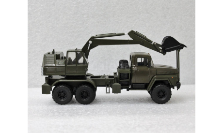 1/43   КрАЗ 260  ЭО-4422, масштабная модель, Наш Автопром, scale43