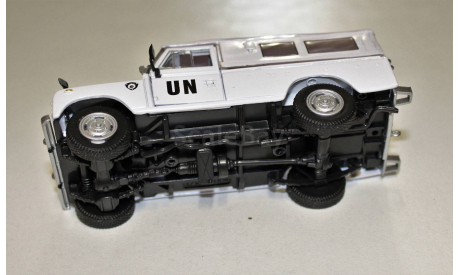1/43    Land Rover series III  109  Cararama, масштабная модель, scale43