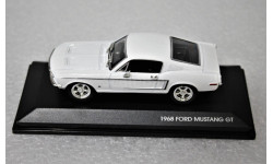 1/43       FORD Mustang GT