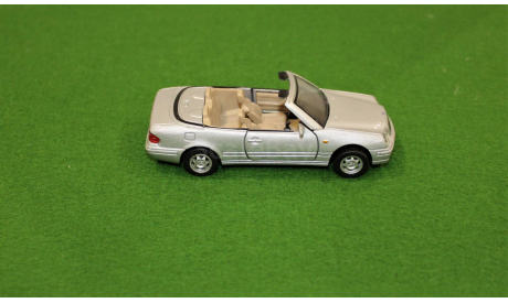 1/43    Mercedes-Benz CLK 320.   Cararama, масштабная модель, scale43