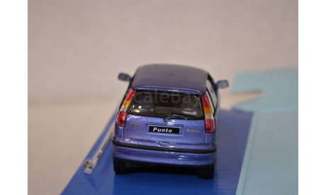1/43    Fiat Punto     Cararama, масштабная модель, 1:43