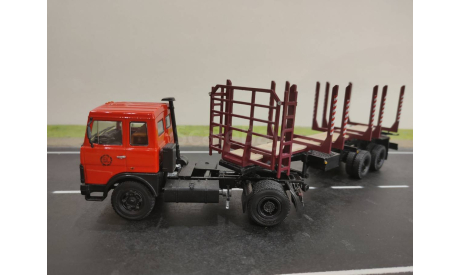1/43     Сортиментовоз на базе полуприцепа МАЗ 5205, сборная модель автомобиля, Клен, scale43
