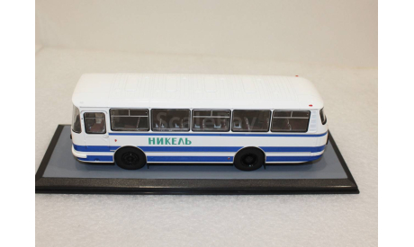 1/43    ЛаЗ 695Н (1981)     Classicbus, масштабная модель, scale43