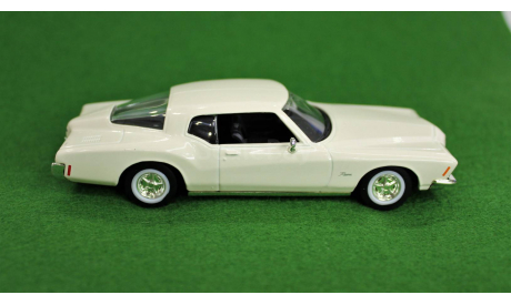 1/43 Buick Riviera GS (1971), масштабная модель, Yatming, scale43