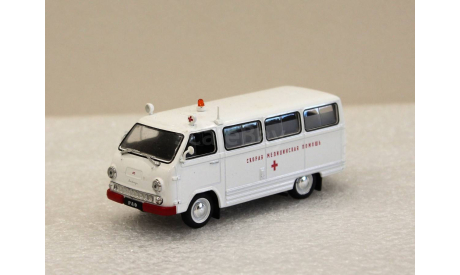 1/43     Deagostini  РАФ 977ИМ скорая помощь, масштабная модель, scale43