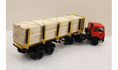 1/43     Сортиментовоз  на базе  полуприцепа МАЗ, сборная модель автомобиля, 1:43