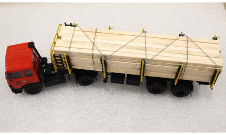 1/43     Сортиментовоз  на базе  полуприцепа МАЗ, сборная модель автомобиля, 1:43