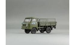 1:43 УАЗ 450Д «Военная Автоинспекция» МО СССР 1962 г. с аксессуарами в кузове