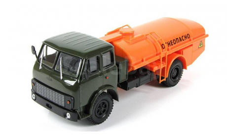 МАЗ ТЦ-7.5 Цистерна ’Огнеопасно’, зеленый / оранжевый, масштабная модель, Наш Автопром, scale43