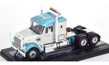 1:43 седельный тягач FREIGHTLINER Coronado 2008 Silver/Green, масштабная модель, IXO, scale43