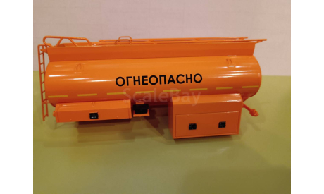 С 1 рубля! Бочка оранжевая для KAMAZ-65207-87  (ПАО ’КАМАЗ’), масштабная модель, ПАО КАМАЗ, scale43