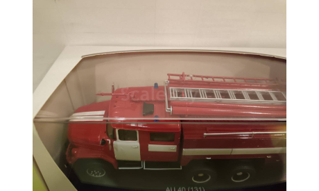С 1 рубля! АЦ-40 (131) красный с белыми полосами SSM, масштабная модель, Start Scale Models (SSM), scale43, ЗИЛ