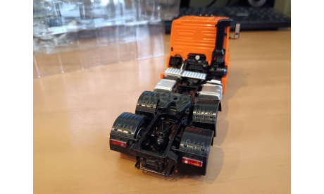 С 1 рубля! КАМАЗ 65206 оранжевый тягач    ПАО КАМАЗ, масштабная модель, 1:43, 1/43