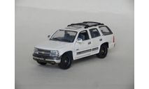 Chevrolet Tahoe 2000 на детали- CARARAMA - 1/43 (нет двух дисков, нет стёкол в фарах)), масштабная модель, Bauer/Cararama/Hongwell, scale43