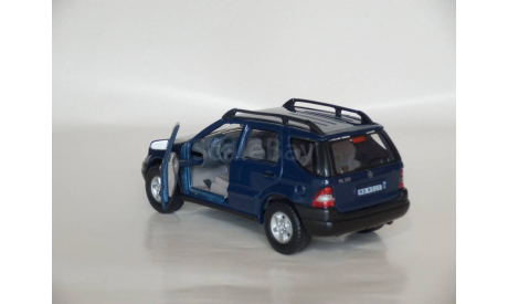 Mercedes-Benz M-Class - CARARAMA - 1/43 (без упаковки), масштабная модель, scale43