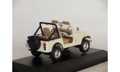 Jeep CJ-7 Laredo 1982 - WHITE BOX - 1/43, масштабная модель, WhiteBox, scale43