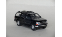 Chevrolet Suburban 2001 - Welly - 1/43 (с дефектами), масштабная модель, scale43