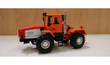 ХТА-200 Слабожанец, масштабная модель трактора, scale43