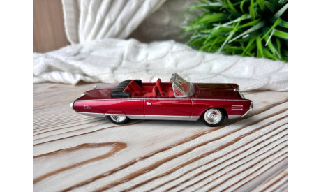 Chrysler 1964 Turbine Car NewRay, масштабная модель, scale43