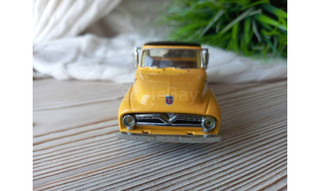 Ford F-100 1955 ’Caterpillar’ Matchbox, масштабная модель, scale43